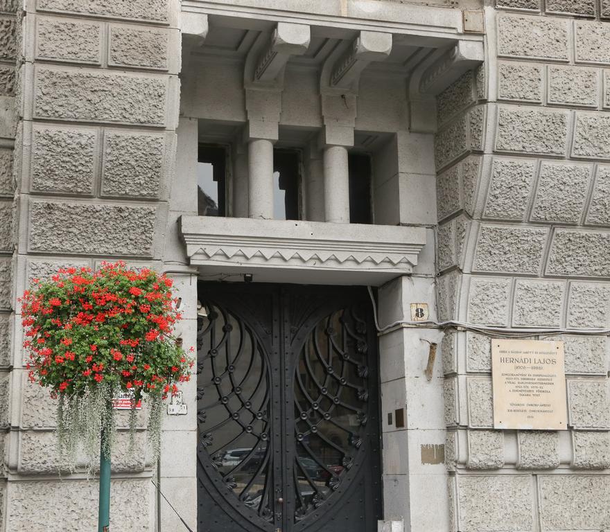 Central Apartment Budapest Budapeste Exterior foto